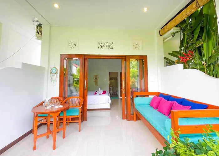 Rumah Diyah 4* アメッド