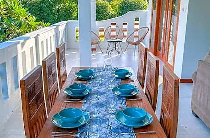 Bed & Breakfast Rumah Diyah Amed